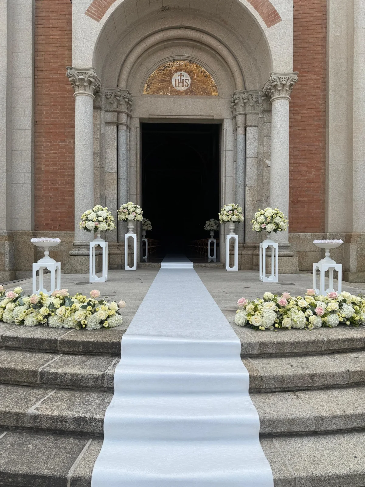 Ingresso chiesa matrimonio